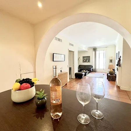Appartement Grand Palais 4p Bob1309 *